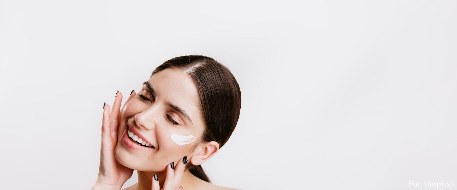 Retinal czy retinol? Dwa oblicza witaminy A w pielęgnacji skóry
