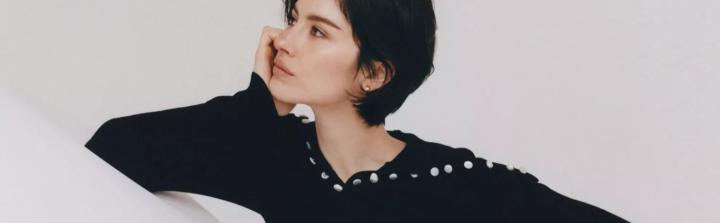 Gracie Abrams została ambasadorką zapachu Coco Mademoiselle Crush Absolu