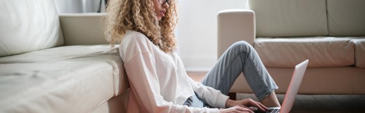 130 zł miesięcznie na zakupy kosmetyków w internecie